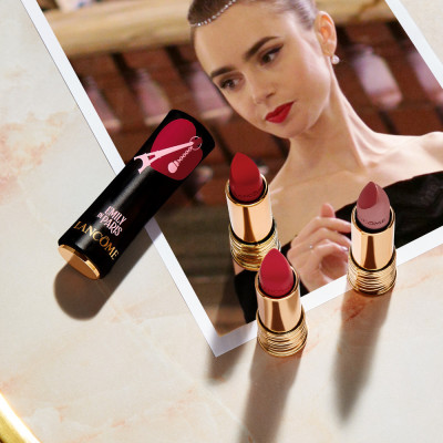 L'Absolu Rouge Matte barra de labios Edición limitada Emily in Paris