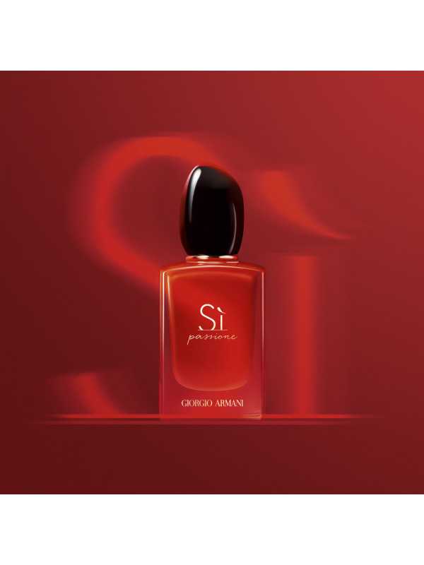 helgen Rosefarve Uforudsete omstændigheder Giorgio Armani Sì Passione Intense Eau de Parfum for Women Capacity 30 ml