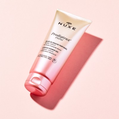 Nuxe Navidad Prod Floral + Vela