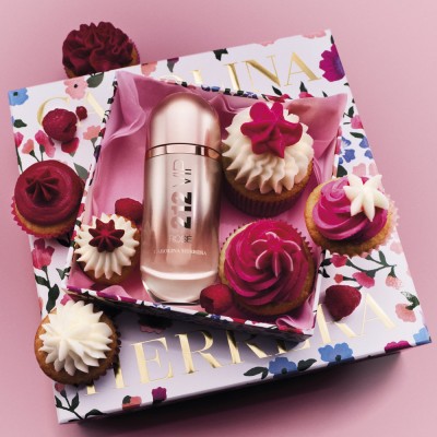 212 VIP Rosé EDP 80 ml + Loción Corporal 100 ml + EDP 10 ml 212 VIP Rosé EDP 80 ml + Loción Corporal 100 ml + EDP 10 ml